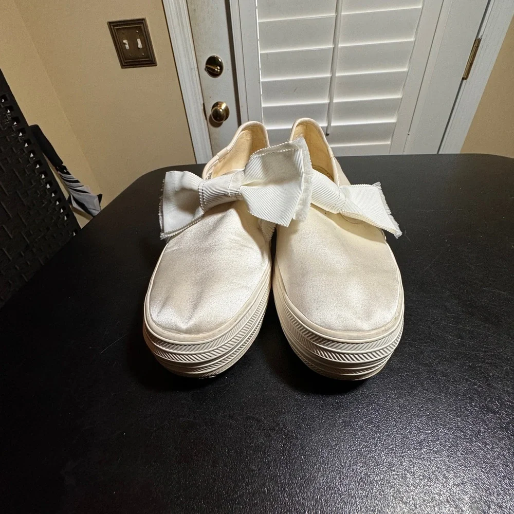 Kate Spade  ked’s satin bow slip on sneakers 9.5